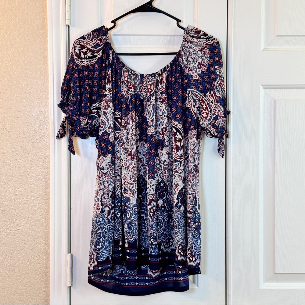 Siren‎ Lily’s Paisley Print Women's Top - Blue, White, & Red - Sz 1X